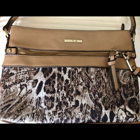 Simply Noelle Bag HOST PICK - Picture 7 of 14